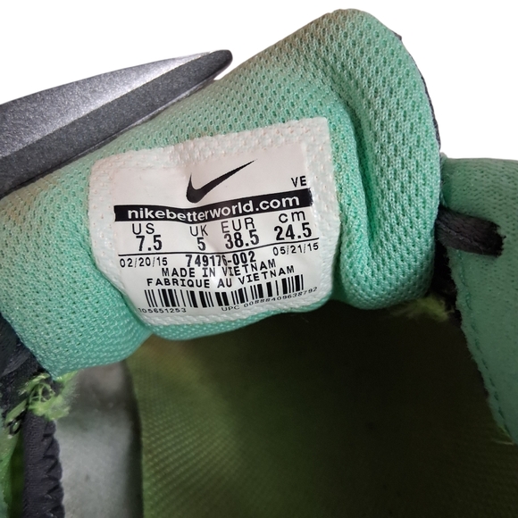 Nike | Tri Fusion Run Sneakers | Gray Mint Green | Women Size 7.5 - Picture 7 of 11